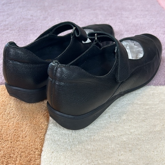 Munro Woman’s American Leather Mary Jane Flat 8.5 - Picture 7 of 17